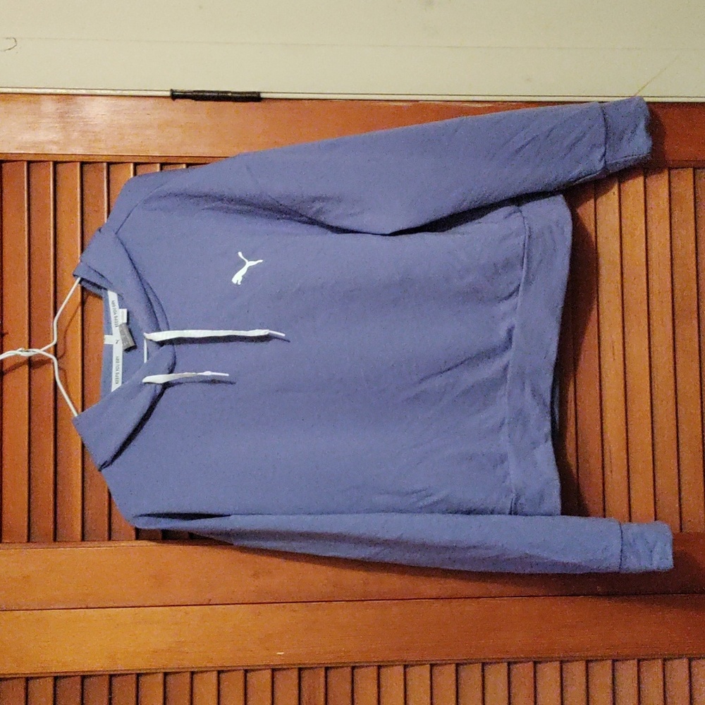 Puma woman size medium purple hooded long sleeve shirt
